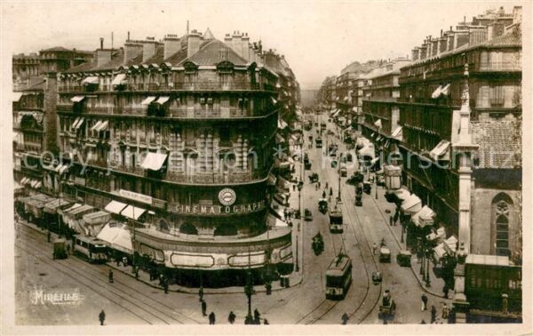 Marseille Bouches-du-Rhone Quai du Port et Rue de la Republique