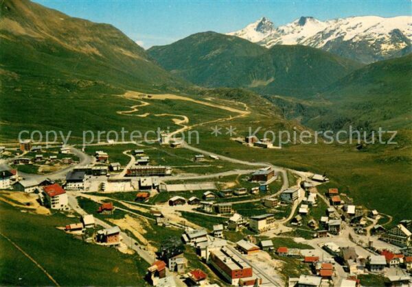 Alpe d Huez Isere Vue aérienne et Massif de la Meije
