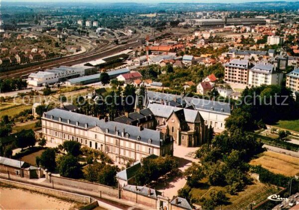 Nevers 58 Le Couvent Saint Gildard vue aérienne