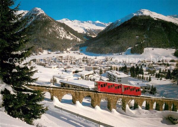 Davos Dorf GR Winterpanorama gegen Pischahorn Parsenn