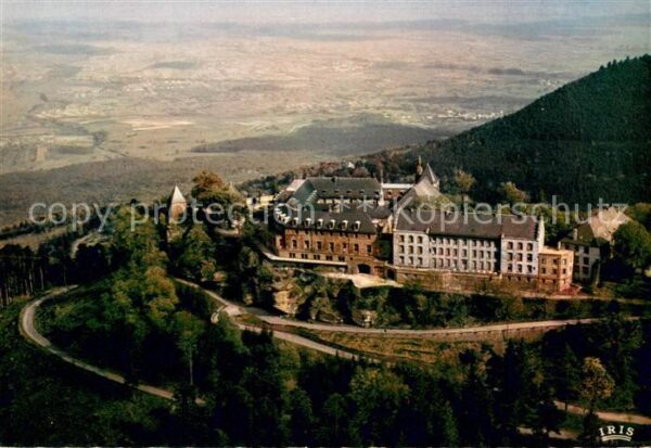 Mont-Sainte-Odile Mont-Ste-Odile Le couvent et la plaine d_Alsace vue aé