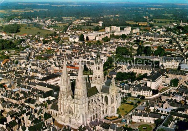Bayeux Vue generale aerienne La Cathedrale