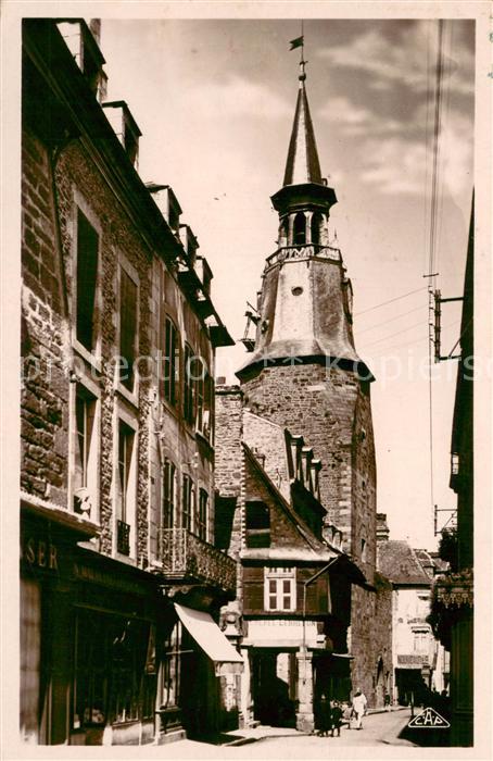 Dinan 22 Tour et Rue de l_Horloge
