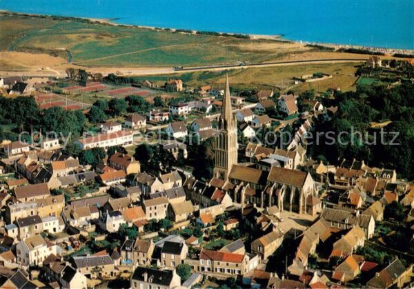 Bernieres-sur-Mer Vue aérienne Eglise et les tennis