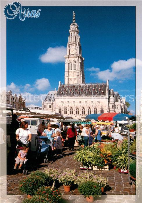 Arras Pas-de-Calais 62 Un jour de marché au centre Hôtel de Vi