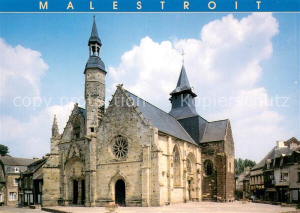 Malestroit Place du Bouffay Eglise Saint Gilles