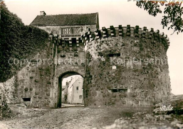 Vezelay Chemin de Ronde et la Porte Neuve