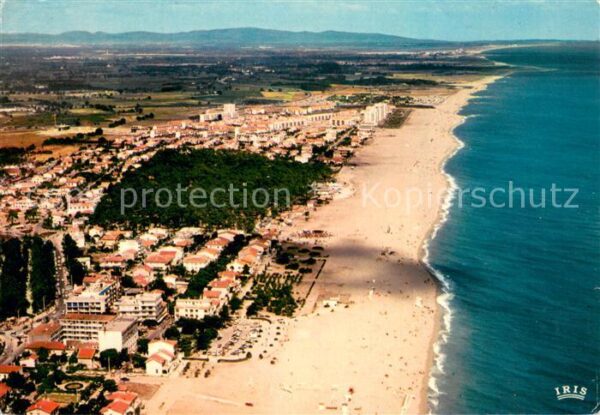Argeles-sur-Mer Fliegeraufnahme La plage et la foret de
