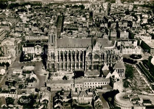 Reims 51 Vue aerienne La Cathedrale cote Sud