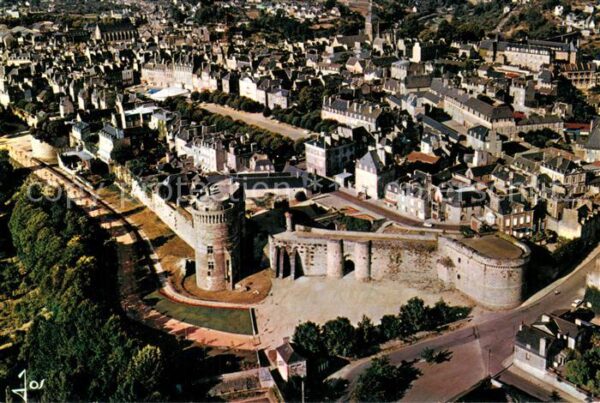 Dinan 22 Vue generale aerienne