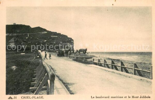 Criel Plage Boulevard maritime et Mont Jolibois