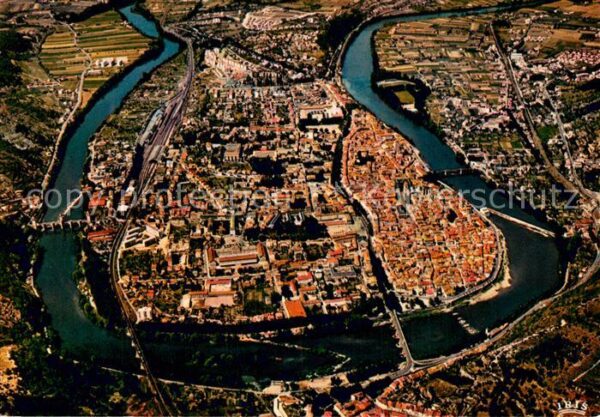 Cahors en Quercy Vue generale aerienne La boucle du Lot
