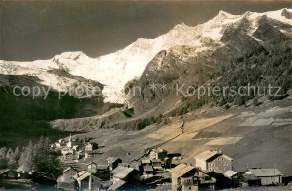 Saas-Fee mit Alphubel Täschhorn Dom und Lenzspit