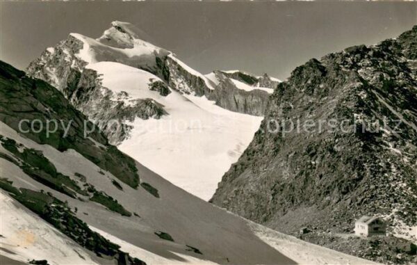 Saas-Fee Britannia Hütte SAC mit Allalinhorn