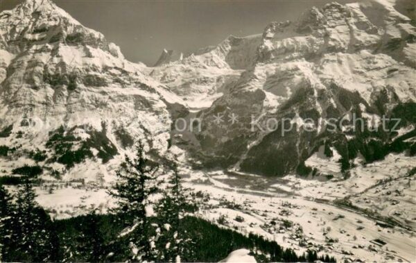 Grindelwald Winterpanorama mit Mettenberg Finsteraa