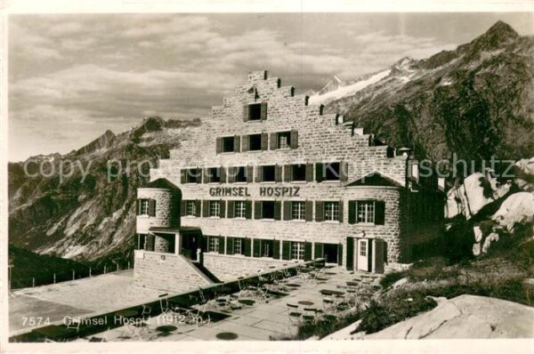 Grimsel Passhoehe Grimsel Hospiz Terrasse Berghotel Alpen