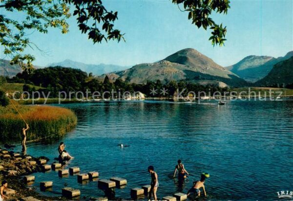 Lourdes Hautes Pyrenees Aux bords du lac