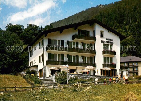 Wengen  BE Hotel Berghaus Aussenansicht