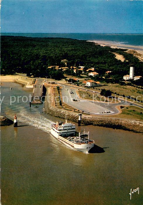 Le Verdon-sur-Mer Port Bloc Départ du bac pour Royan vue