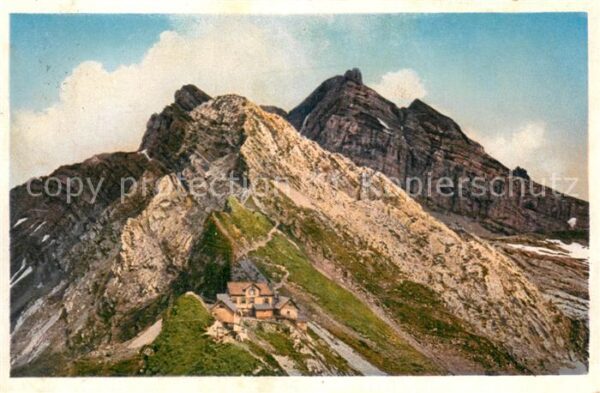 Thierwies AR Berghaus mit Weg zum Säntis Appenzeller