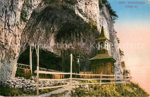 Wildkirchli Weissbad IR Eingang zur Höhle im Alpstein Appenzell