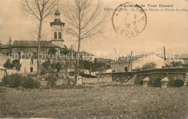 Menil-la-Tour Le Pont du Terroin et l’Entree du villa
