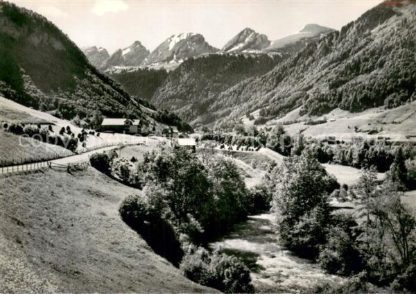 Obertoggenburg Die Thur bei Stein mit Churfirsten