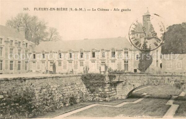 Fleury-en-Biere Le Chateau Aile gauche