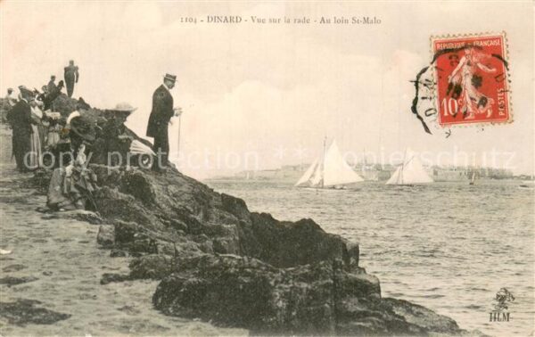 Dinard 35 Vue sur la rade Au loin St Malo