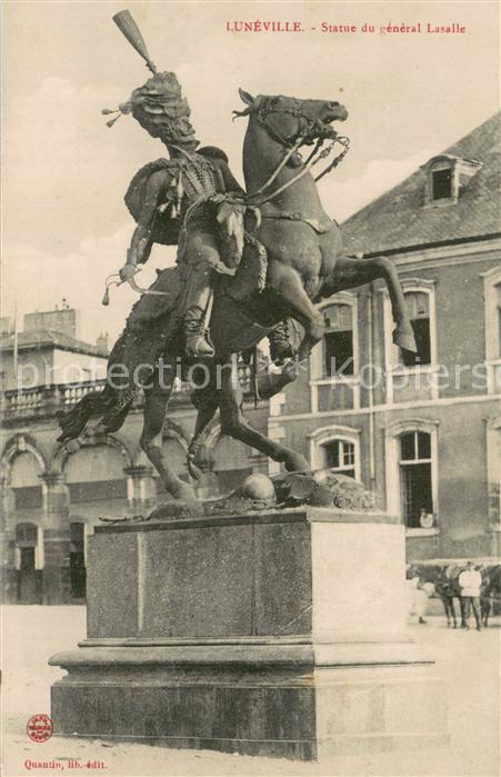 Luneville 54 Statue du general Lasalle