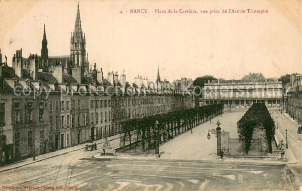 Nancy 54 Place de la Carriere vue prise de l’Arc