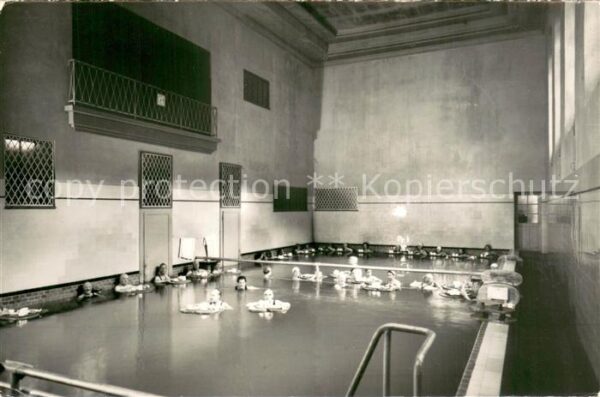 Leukerbad VS Thermal Hallenbad Grands Bains