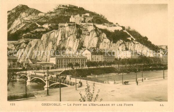 Grenoble 38 Le Pont de l’Esplanade et les Forts