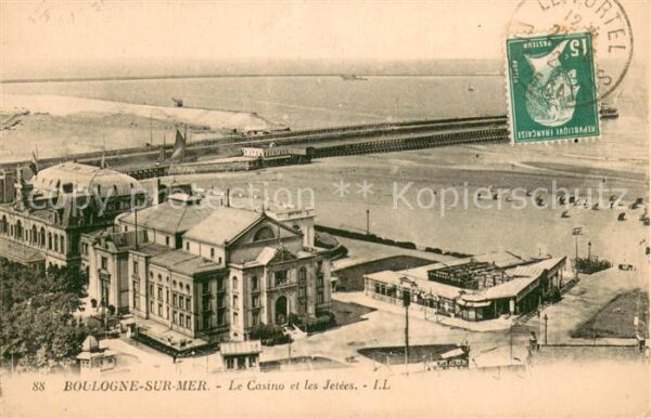 Boulogne 62-sur-Mer Le Casino et les Jetees
