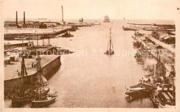 Dunkerque Duenkirchen L Entree du Port