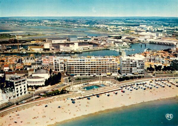Les Sables-d Olonne 85 Fliegeraufnahme Schwimmbad Casino