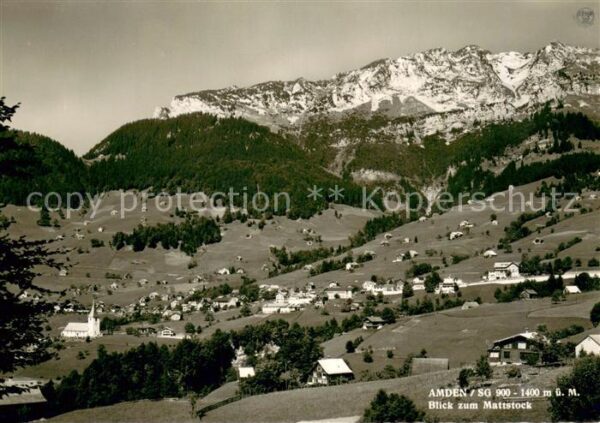 Amden SG Blick zum Mattstock
