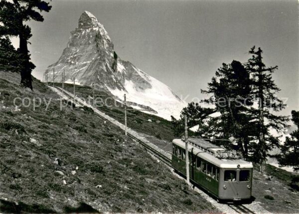 Gornergratbahn VS Schnelltriebwagen mit Matterhorn