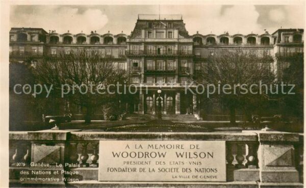 Geneve GE Le Palais des nations et Plaque commemo