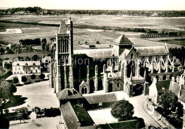 Dol-de-Bretagne Fliegeraufnahme La Cathedrale