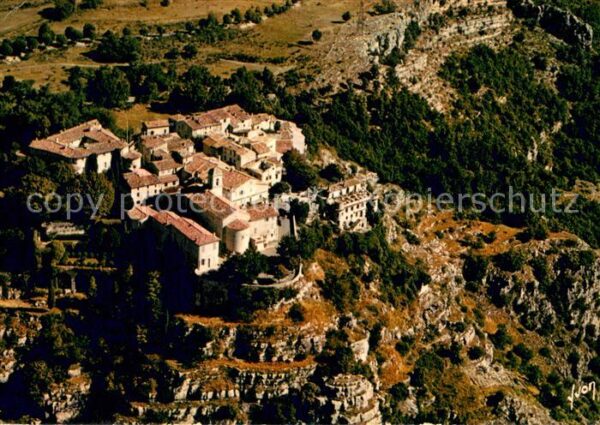 Gourdon 06 Alpes-Maritimes La Sarrazine Vue generale aerienne Vill