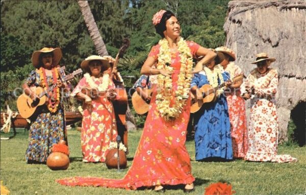 Honolulu Dancing Hula