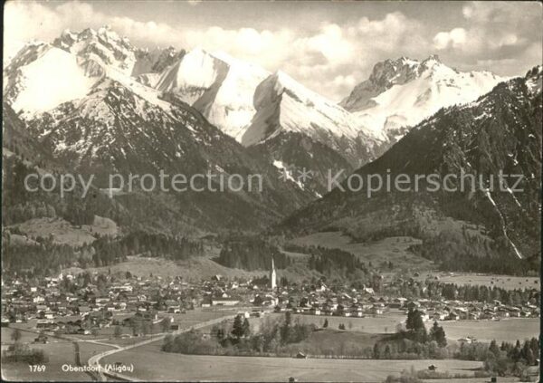 Oberstdorf mit Allgäuer Alpen