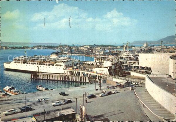 Messina Hafenbahnhof Fährschiff