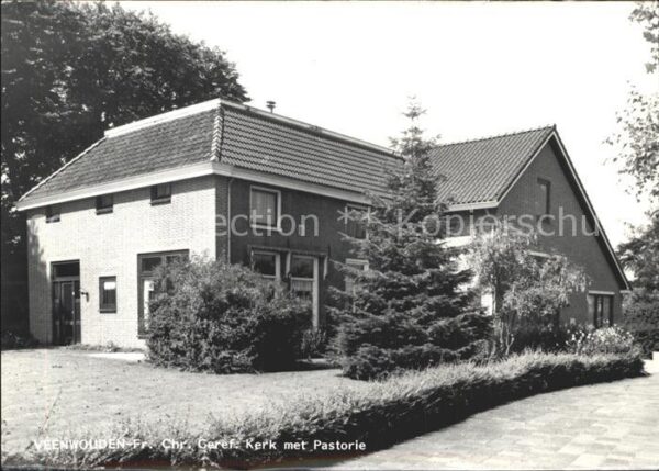 Veenwouden Kerk met Pastorie
