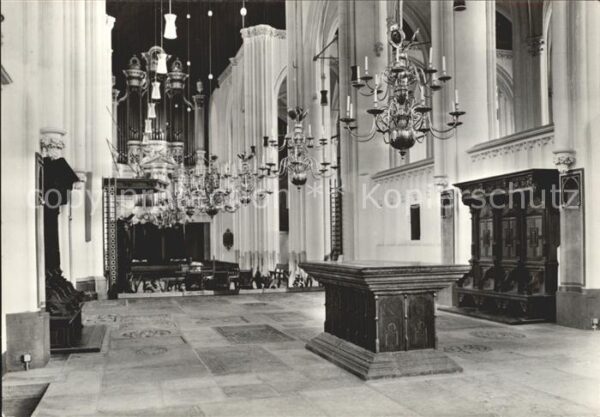 Nijmegen Grote of Sankt Stevenskerk Koor met gra