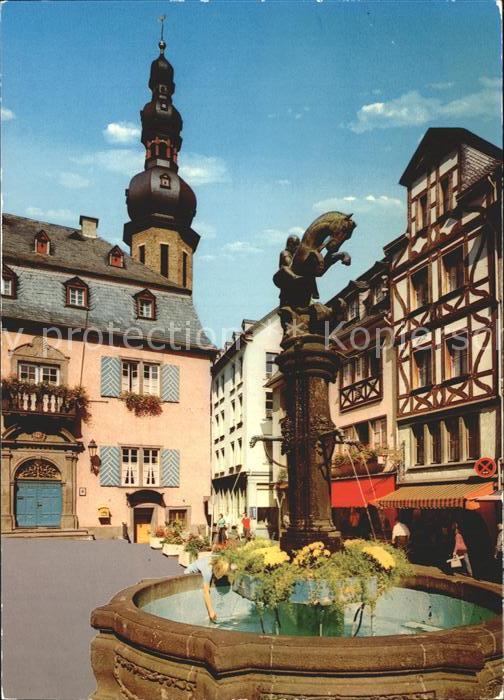 Cochem Mosel Marktplatz Martinsbrunnen Rathaus