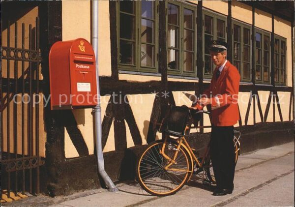 Postbote Brieftraeger Briefkasten Danmark Postbud