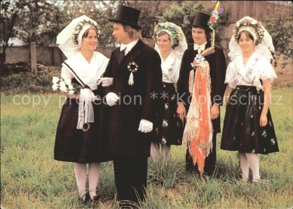 Hochzeit Niedersorben Heinersbrück Trachten