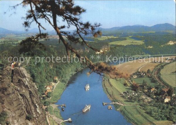 Saechsische Schweiz Elbe Blick von der Bastei